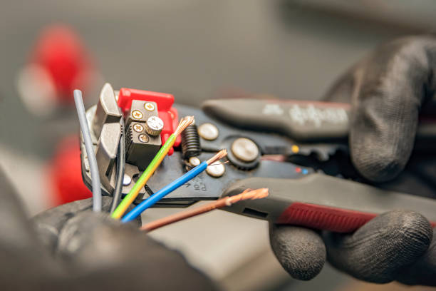 Best Ceiling Fan Installation Electrician  in North Fair Oaks, CA